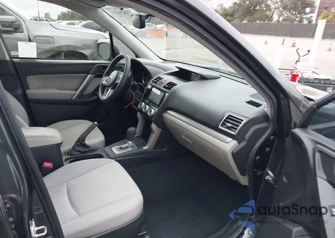 2018 Subaru Forester 2.5I z USA, uszkodzony, nr VIN JF2SJABC8JH453189